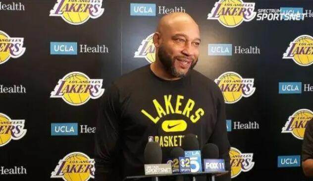 多多28-韦少高效湖人仍输球 哈姆套用雄鹿打法失灵