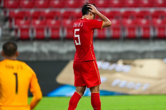 28圈-中超宠儿+国足队长上演乌龙 范志毅接班人易主？