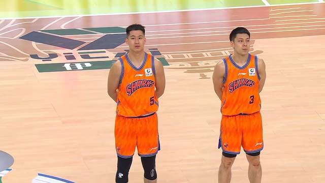 28圈-与山东会师，上海男篮赛季三杀广东，洛夫顿31+11 新星15分成奇兵